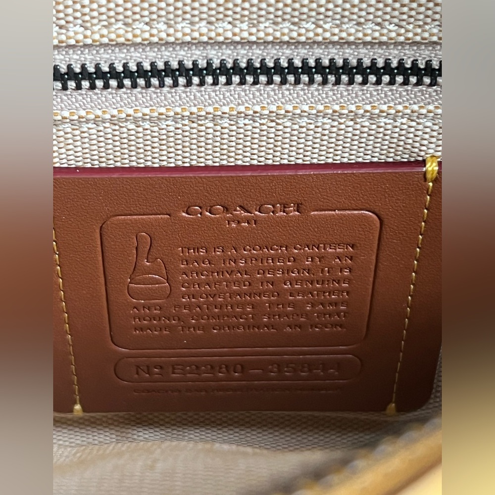 35844 - Coach Canteen Crossbody - Picture 11 of 12